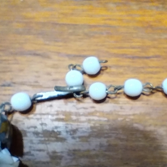 Vintage Multi-Strand Shell Necklace, White, 15 Inches, 2.5 Inch Extension - Picture 6 of 8